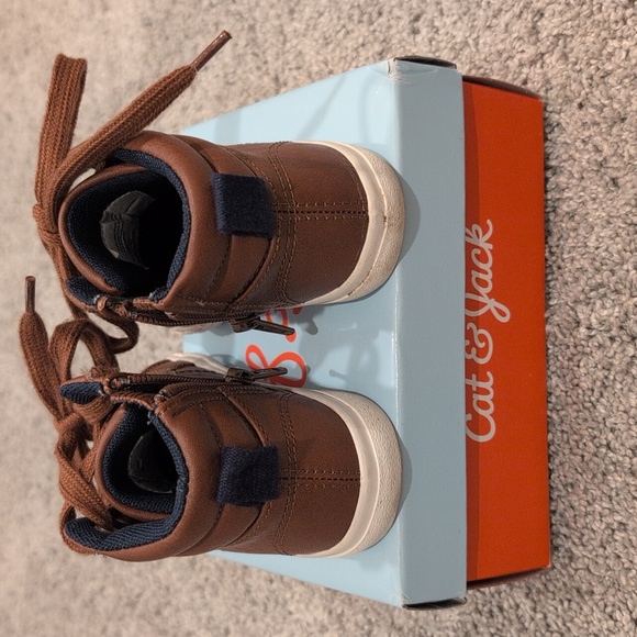 Cat & Jack Brown Toddler Boy Sneakers - Picture 3 of 4